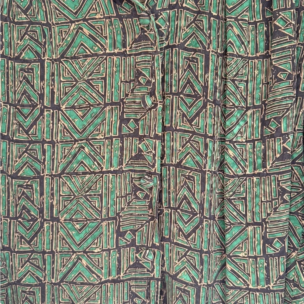 Vintage Doncaster Silk Green and Black Patterned Blouse With Neck Tie - Picture 4 of 7